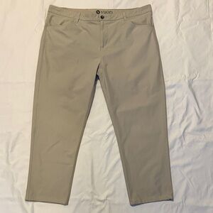 Vuori Size 40 x 30 Men's 4-way Stretch Khaki Pants